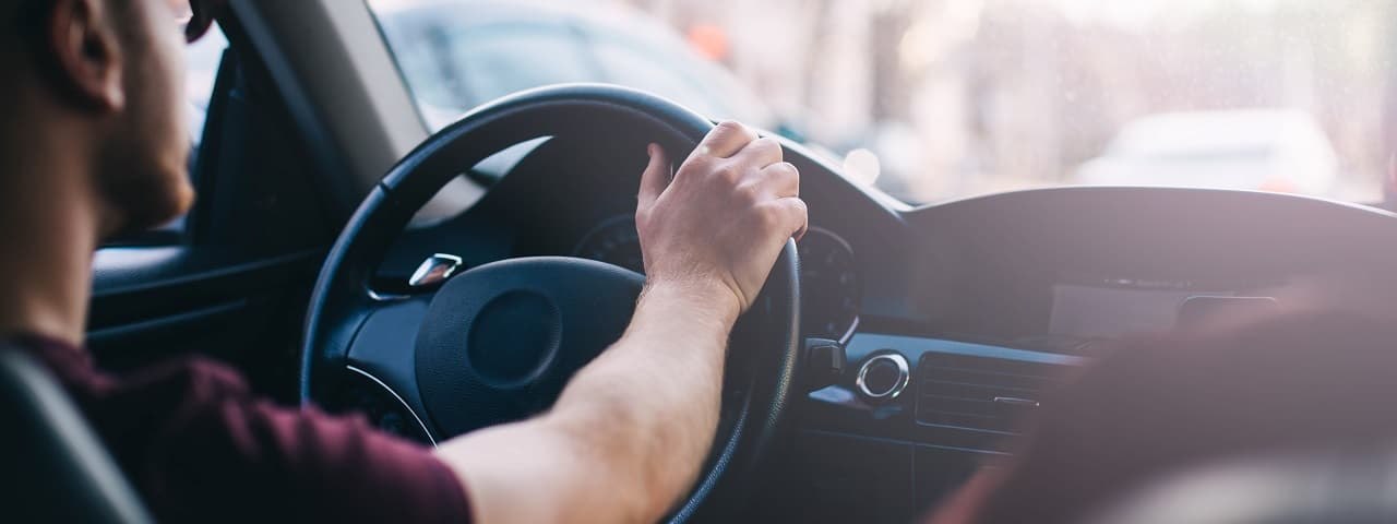 نصائح لتخفيف معاناة القيادة في سيارة مستأجرة غير مألوفة