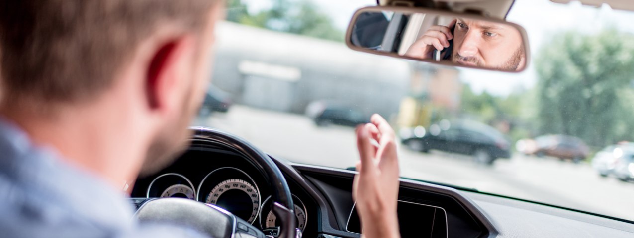 Top 5 Reasons to Avoid Using Your Smartphone While Driving