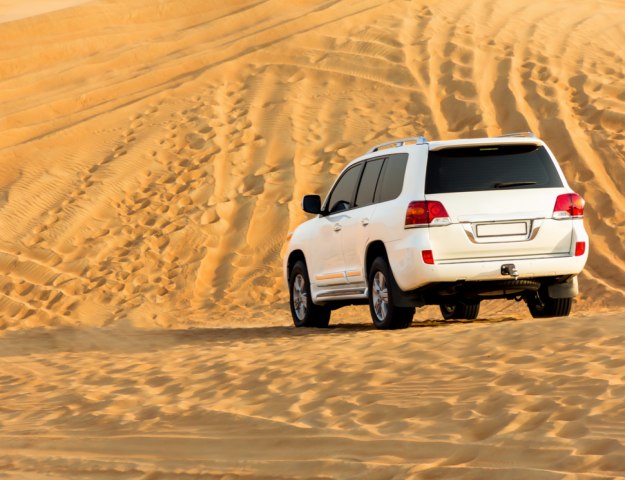 Why Renting an SUV in Dubai Makes Perfect Sense