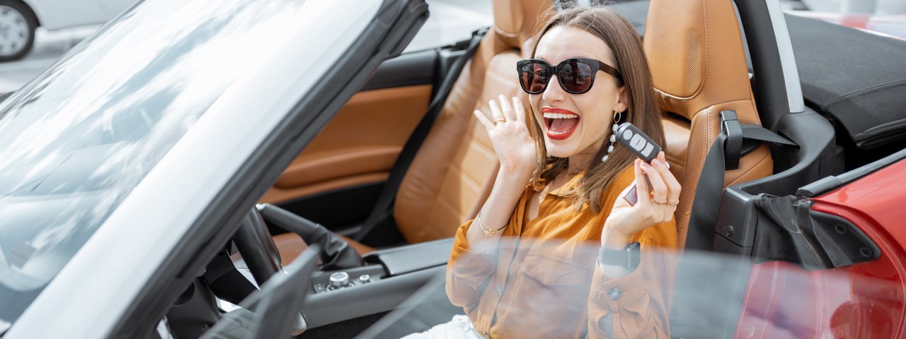 Selecting the Perfect Ride: Short-Term Vehicle Rentals vs. Monthly Leasing