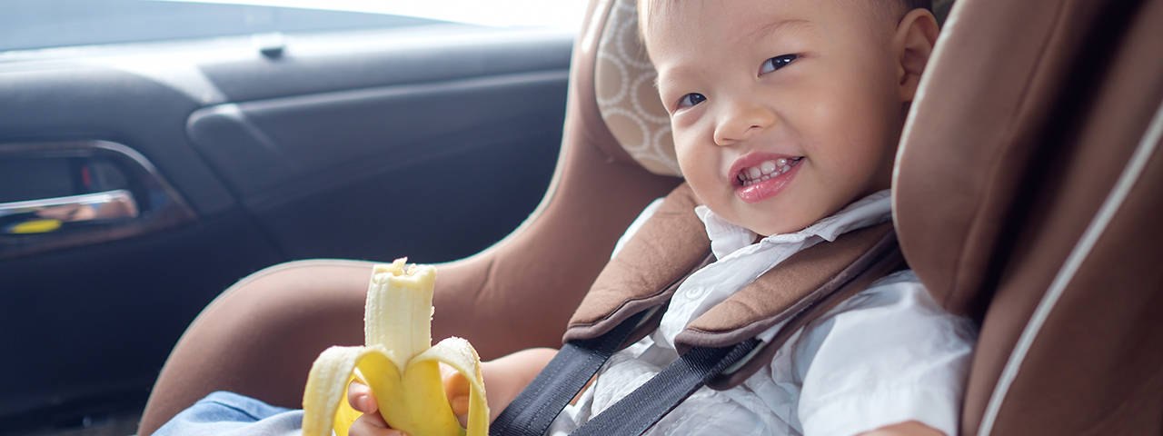 Why You Shouldn't Let Your Kids Eat While You Are Driving